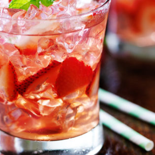 Strawberry Rosé Lime Spritzer
